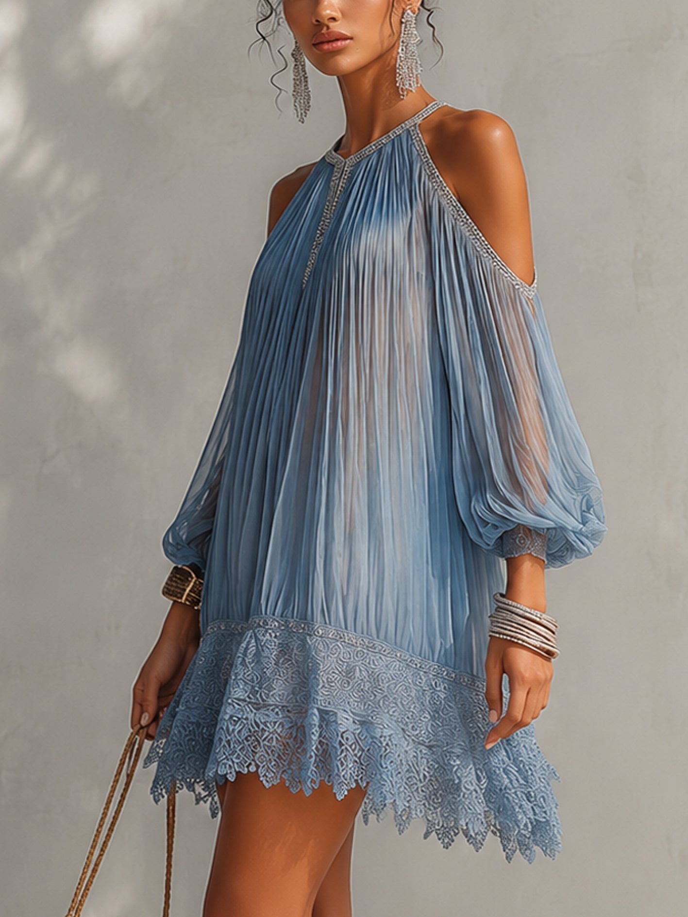 Séraphine - robe mini bleue à épaules dénudées et ourlet en dentelle pour femme - vue 2