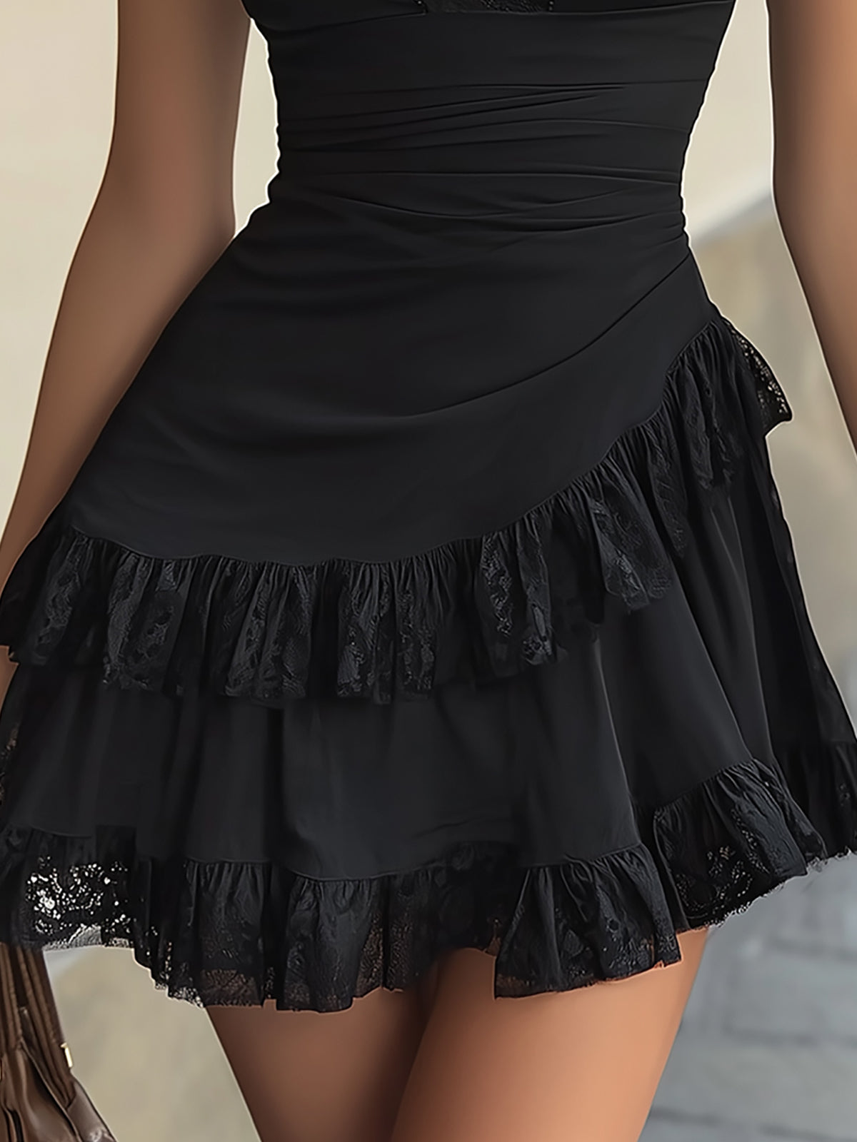 Estelle - robe mini à volants en dentelle noire pour femme - vue 3