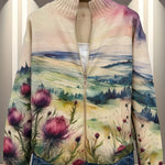 Heike : gilet avec motif de chardon et paysage, gros plan