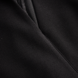 Nora | Robe noire raffinée avec ceinture et col mandarin