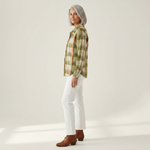 Aurore | Gilet en tricot à carreaux olive avec boutons - vue de profil