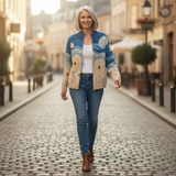 Renate | Gilet avec motif de pissenlit - porté en extérieur