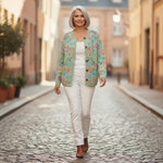 Marisol | Cardigan vintage pour femme - porté en extérieur