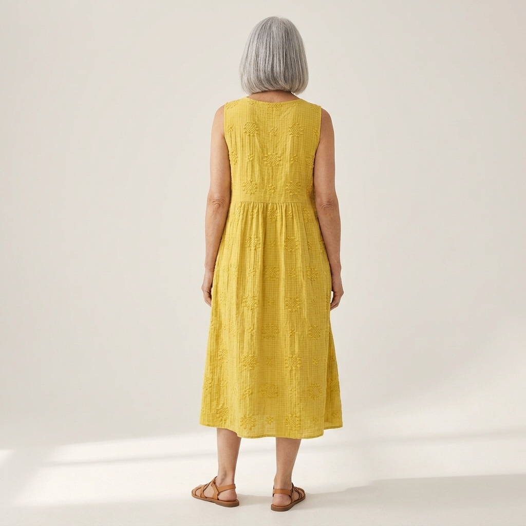 Annick - robe fluide et confortable pour femme, portée en tenue d’été