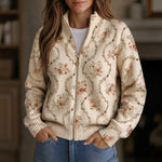 Ingrid | Gilet avec délicates volutes florales - AMORA MODE