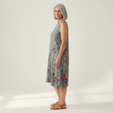 Cécile - robe fluide et confortable pour femme, portée en tenue d’été
