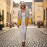 Selvya | Cardigan en maille vintage pour femme - porté en extérieur