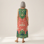 Amara - robe fluide et confortable pour femme, portée en tenue d’été