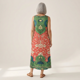 Amara - robe fluide et confortable pour femme, portée en tenue d’été