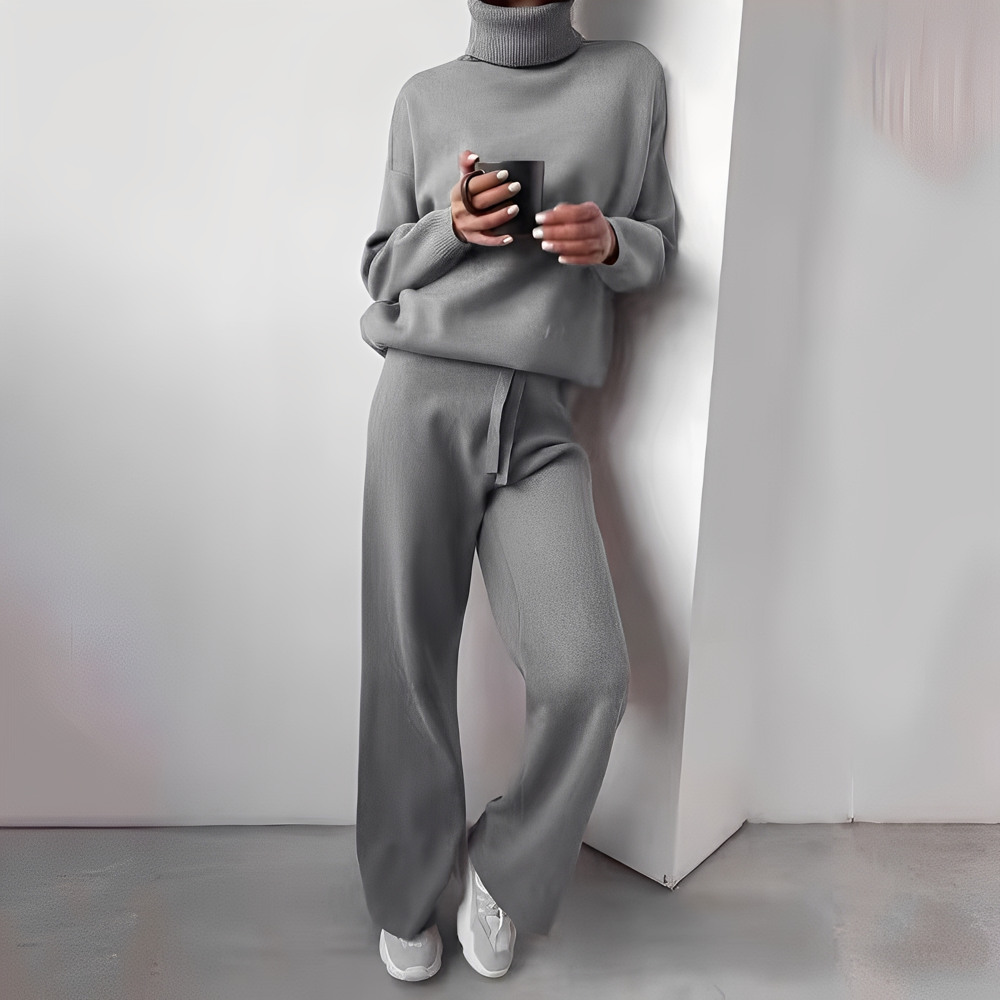 Kimberlee Ensemble Loungewear à Col Roulé pour Femme – Tenue Deux-Pièces Douce et Confortable avec Coupe Moderne