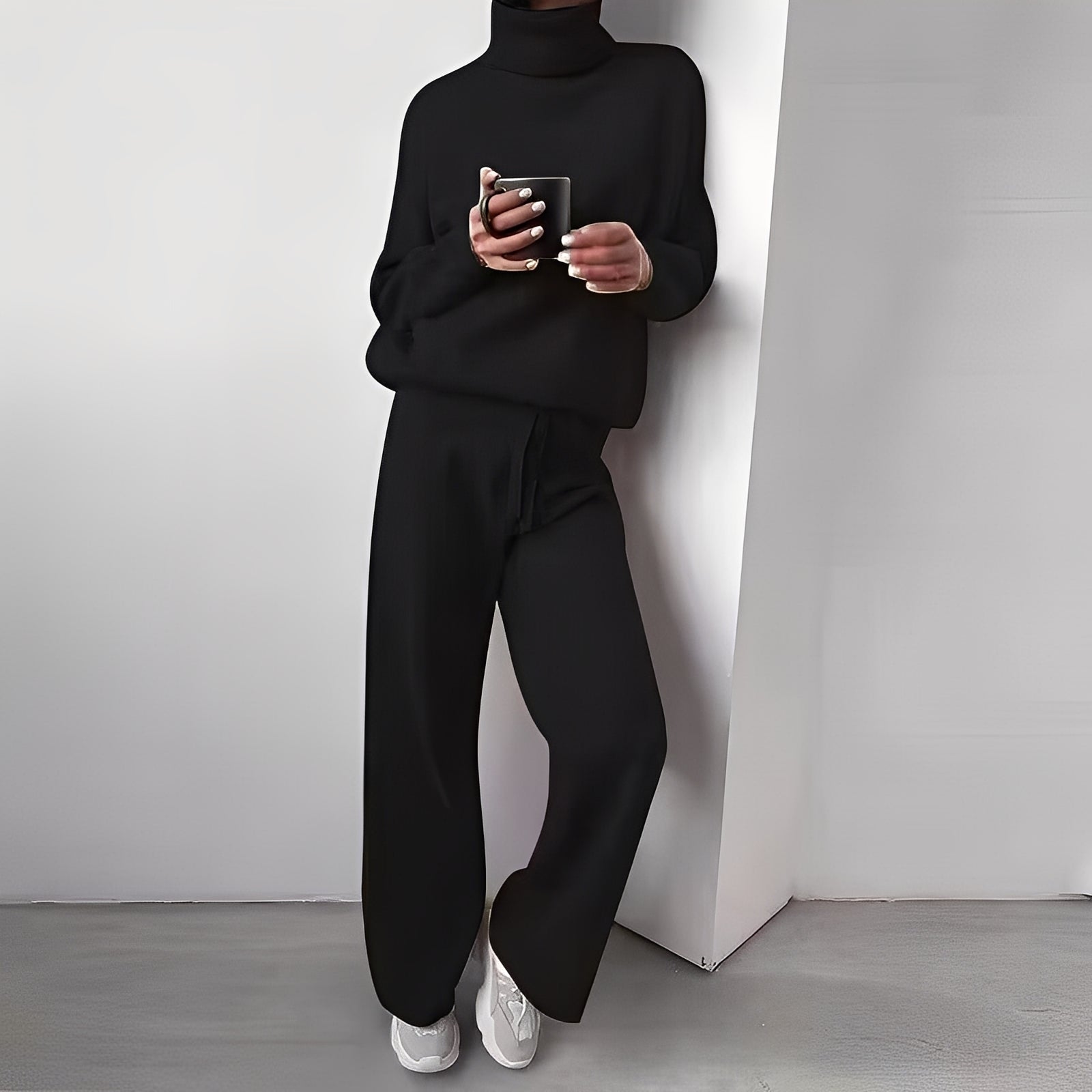 Kimberlee Ensemble Loungewear à Col Roulé pour Femme – Tenue Deux-Pièces Douce et Confortable avec Coupe Moderne