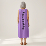 Emma - robe fluide et confortable pour femme, portée en tenue d’été