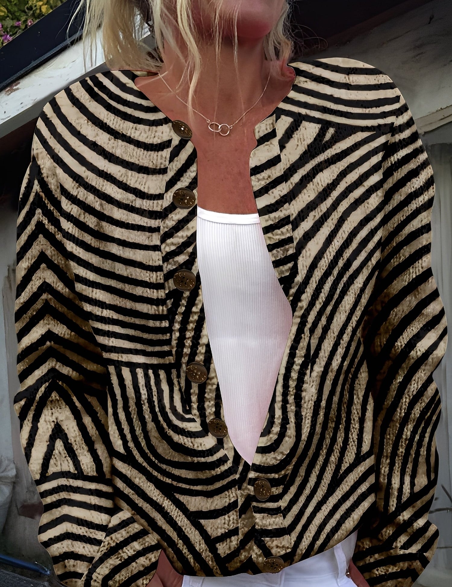 Ember – Cardigan Femme à Boutons – Maille Légère et Douce au Design Classique et Élégant