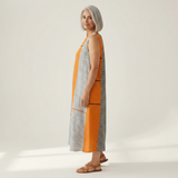 May - robe fluide et confortable pour femme, portée en tenue d’été