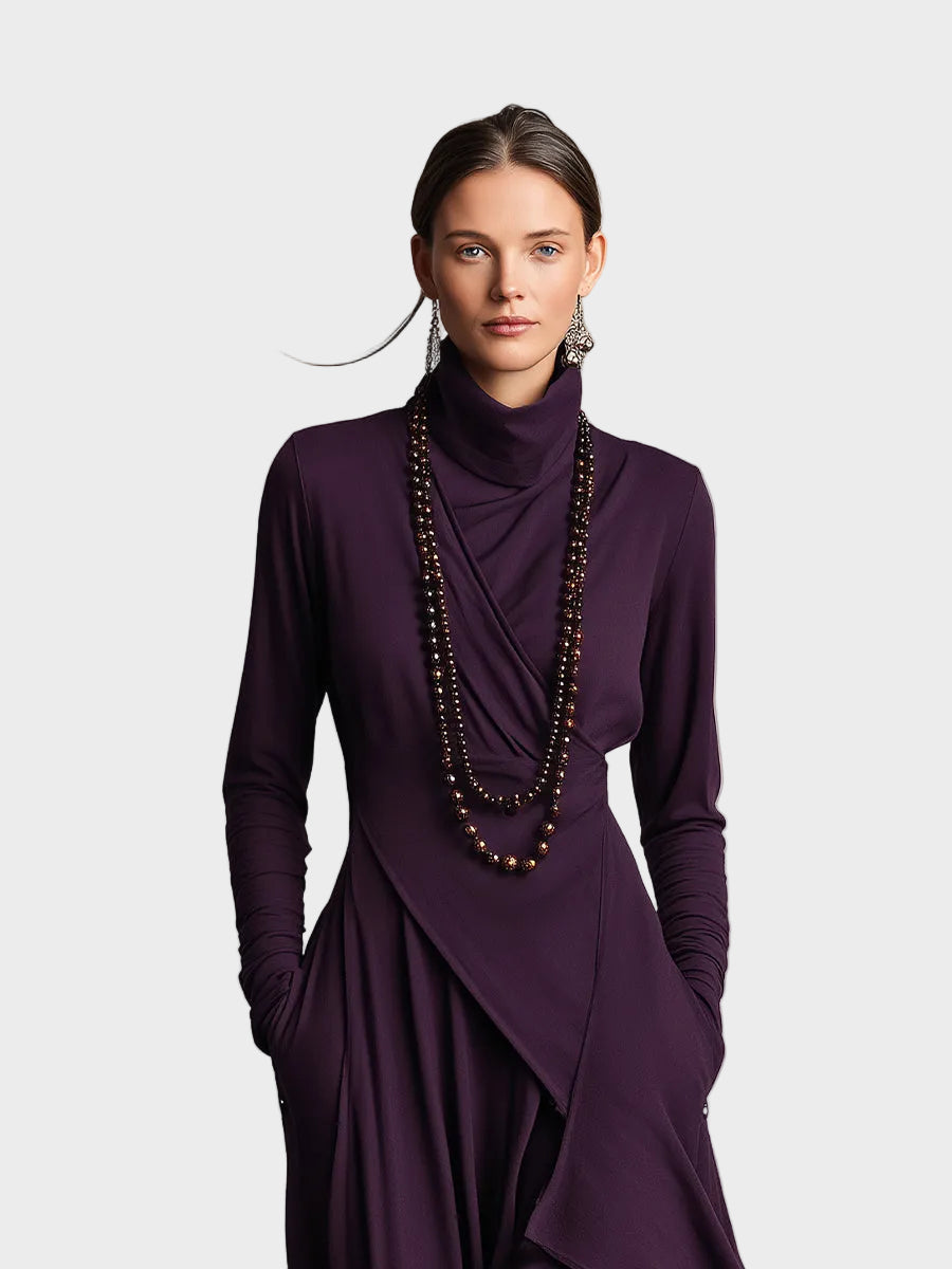 Teresa : robe maxi asymétrique en maille à col roulé | AMORA MODE