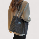 Maelle™ | Sac à bandoulière en velours doux