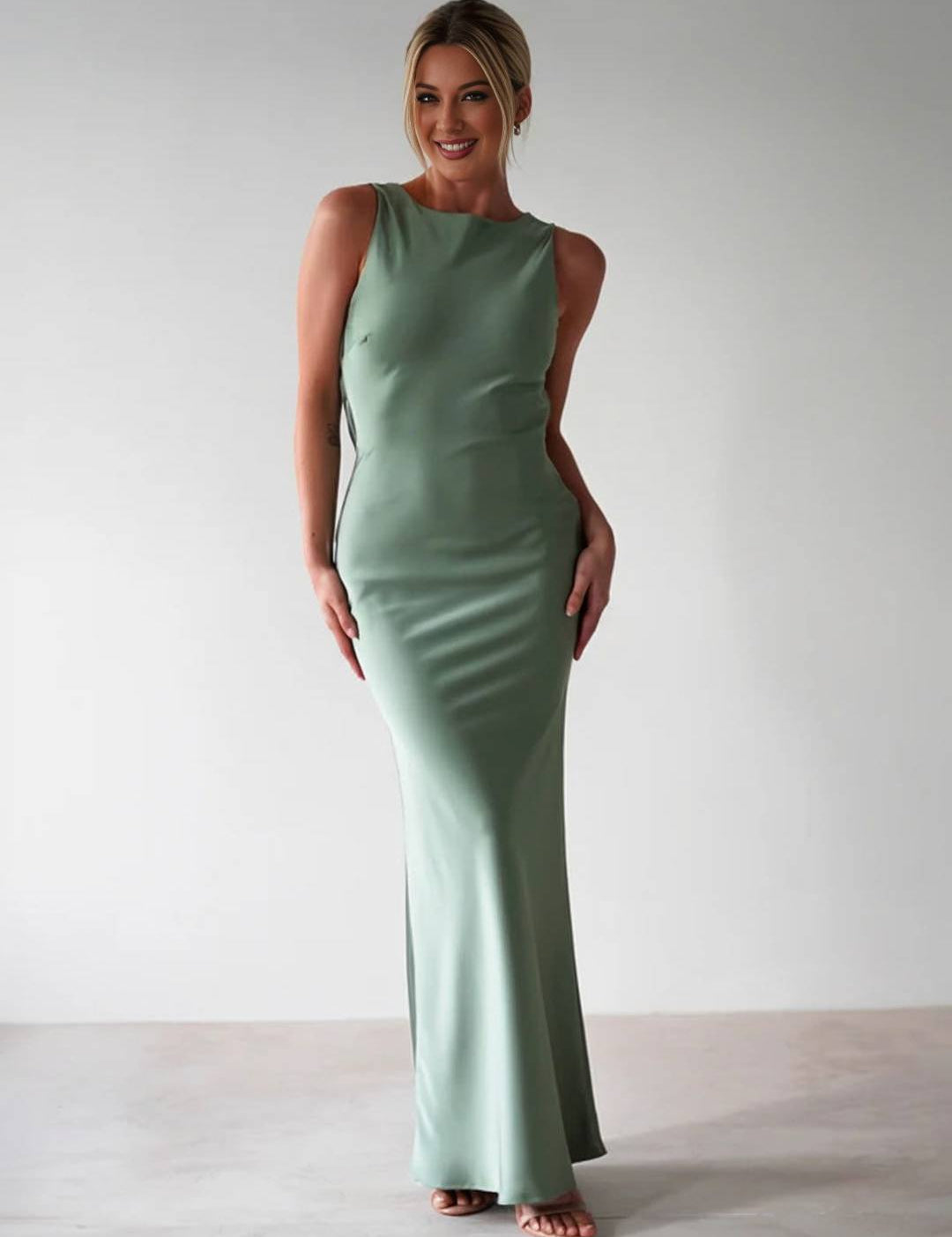 Yvette Robe de Soirée Femme – Longue Robe Sans Manches avec Dos Ouvert & Col Rond pour Gala