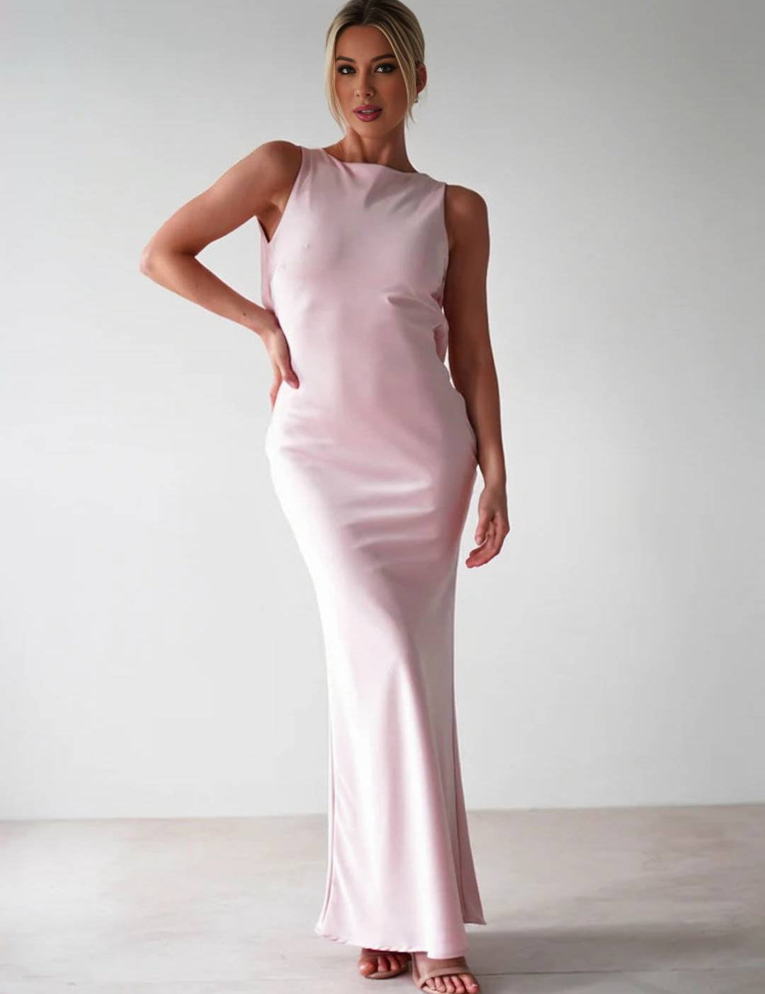 Yvette Robe de Soirée Femme – Longue Robe Sans Manches avec Dos Ouvert & Col Rond pour Gala