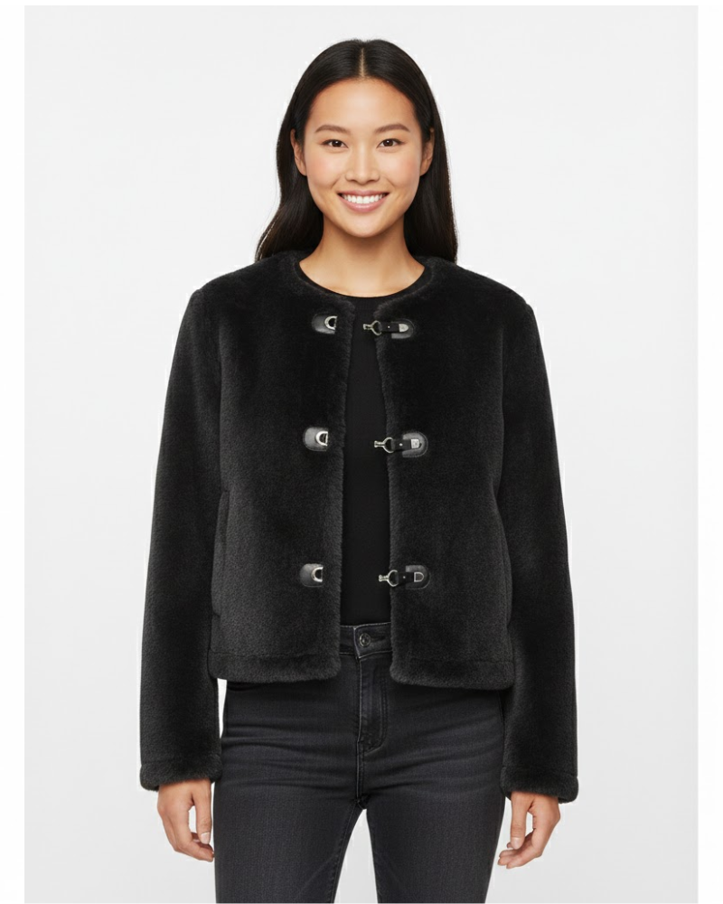 Cleo Veste Fausse Fourrure Femme – Boutons Toggle, Taille Ceinturée & Style Élégant