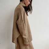 Amy Ensemble Loungewear Femme en Maille – Tenue Douce avec Col Roulé & Pantalon Ample