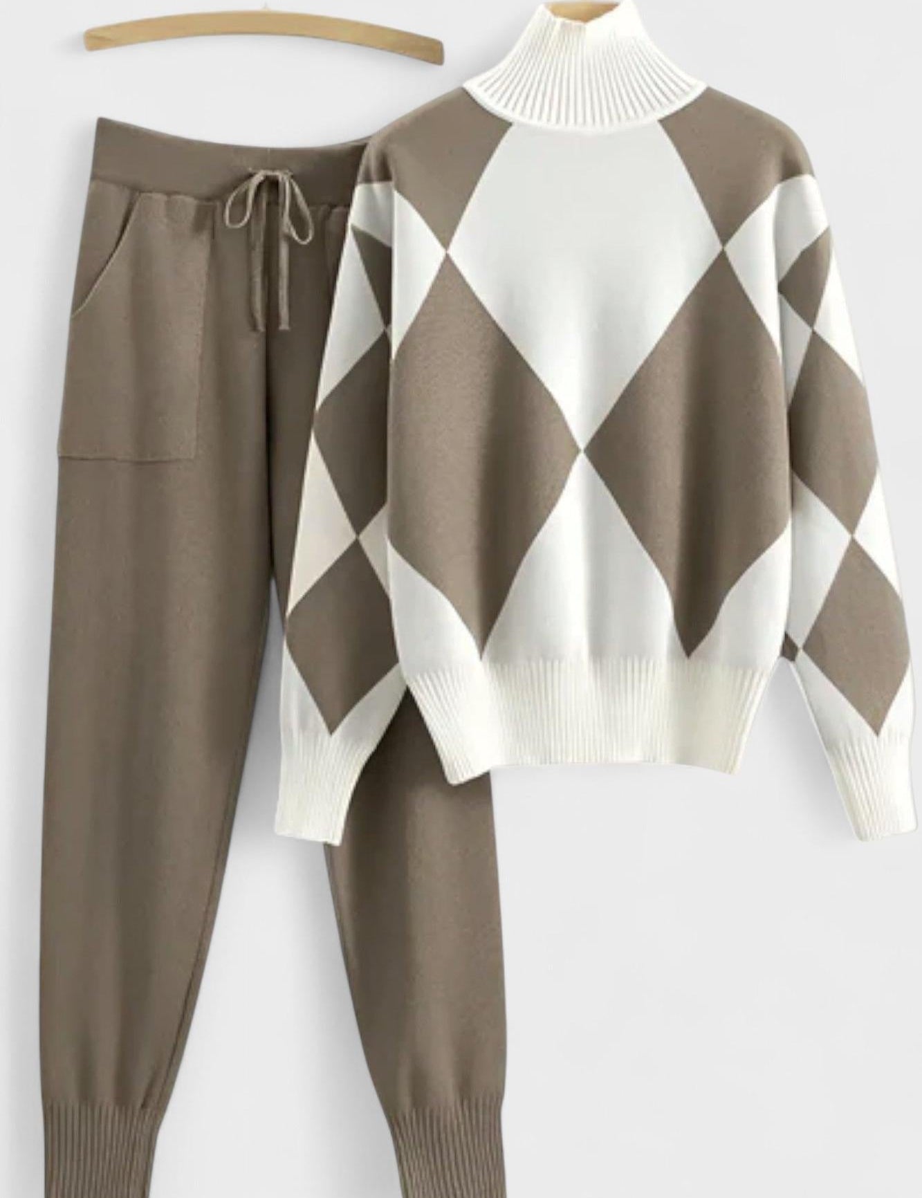 Huguette - Ensemble pull en maille argyle & pantalon