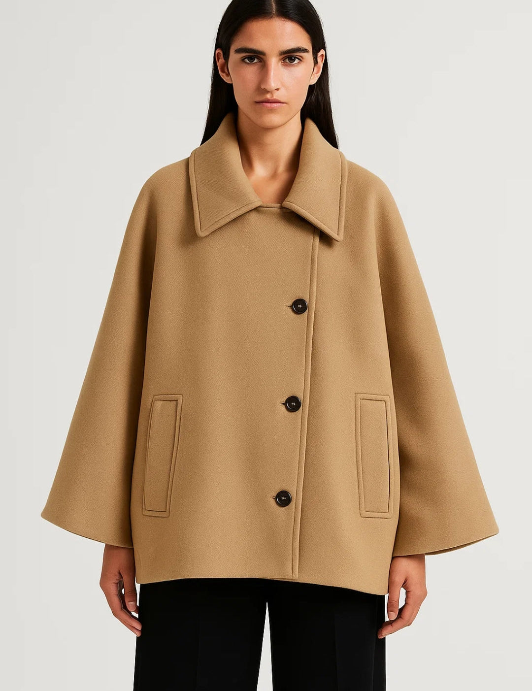 Bianca Manteau Court Femme – Coupe Trapèze Fluide, Col Large & Boutonnage Élégant