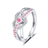 Elara, bague ajustable à motif cœur - sur fond clair