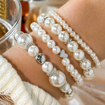 Perola, bracelet de perles roses et dorées - sur fond clair