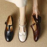 Sarah : chaussures Mary Jane, gros plan