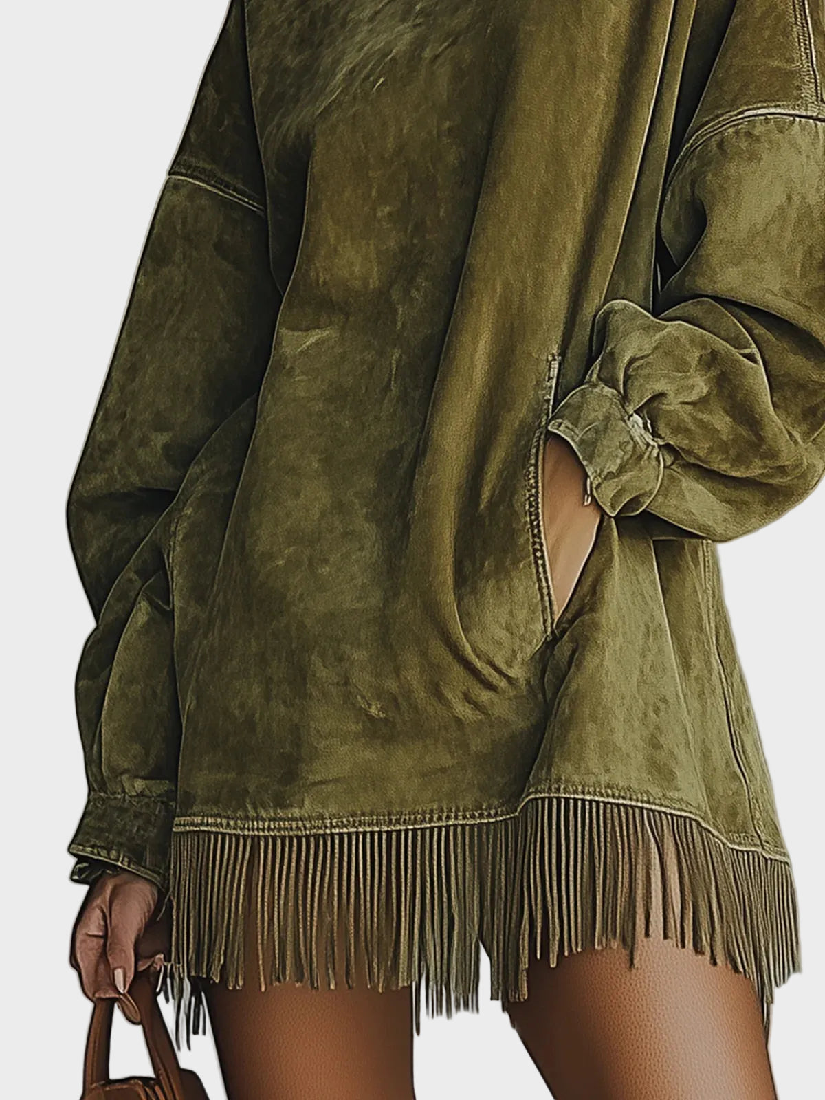 Jacinthe - robe en suédine avec col roulé et franges, détail de la finition