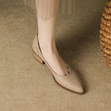 Novalisse : chaussures à talons moyens, gros plan