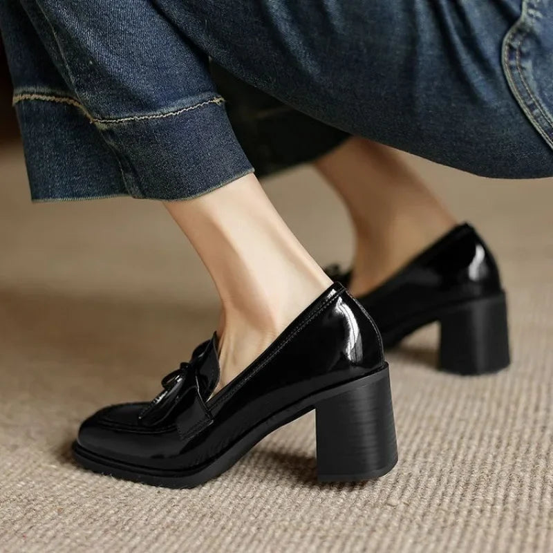 Dorothy - mocassins à talons, détail de la finition