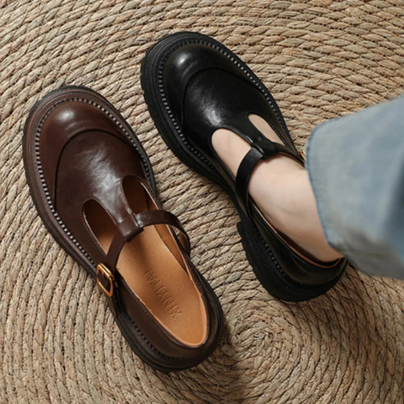 Farisse : chaussures à bride en T, vue détaillée