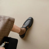 Belliora : chaussures rétro, gros plan