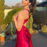 Gina Robe de Soirée Femme – Robe Longue Satinée à Col Halter Élégant et Sans Manches