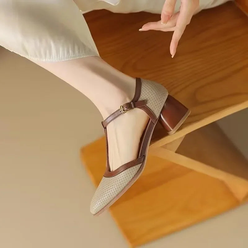 Katarzyna - chaussures orthopédiques à talons moyens, détail de la finition