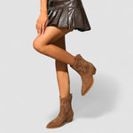 Daphné - Bottines western brodées