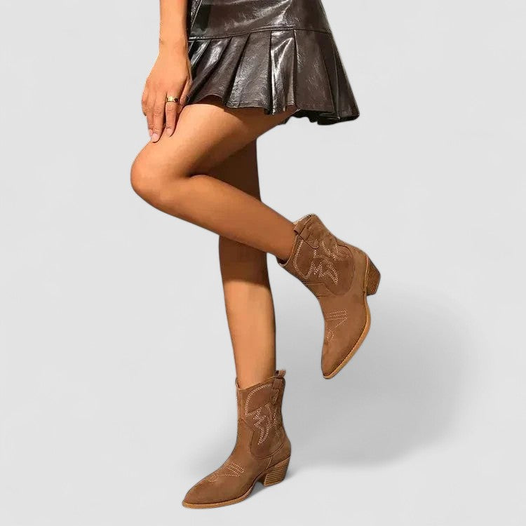 Daphné - Bottines western brodées