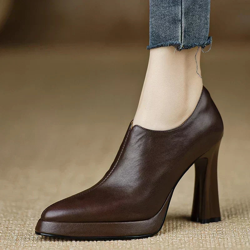 Carina - escarpins élégants, détail de la finition