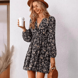 Selina Robe Mini Femme – Imprimé Floral Romantique avec Col V et Coupe Ajustée et Fluide