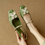 Eloise - escarpins élégants, détail de la finition