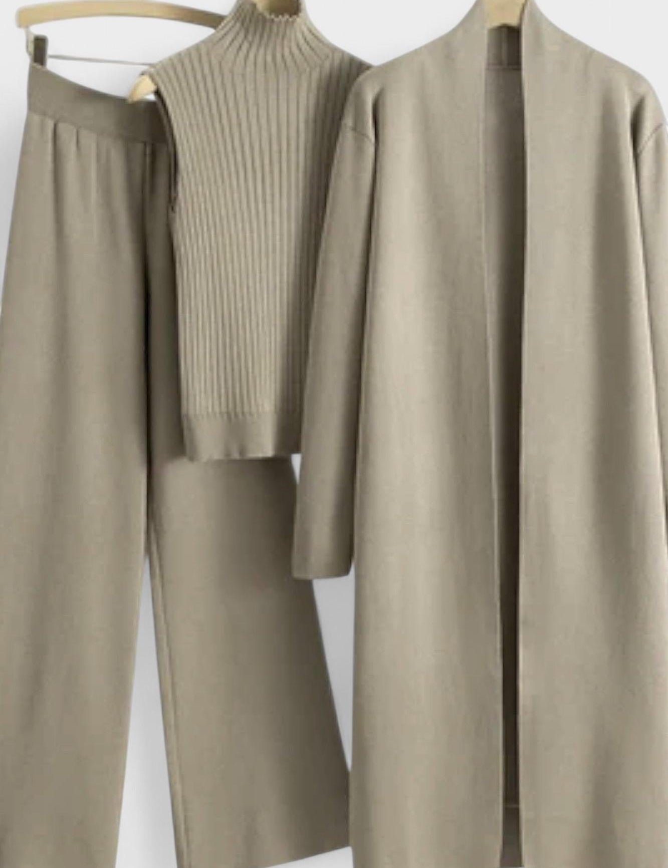 Louisette - Ensemble trois pièces en maille côtelée avec pantalon