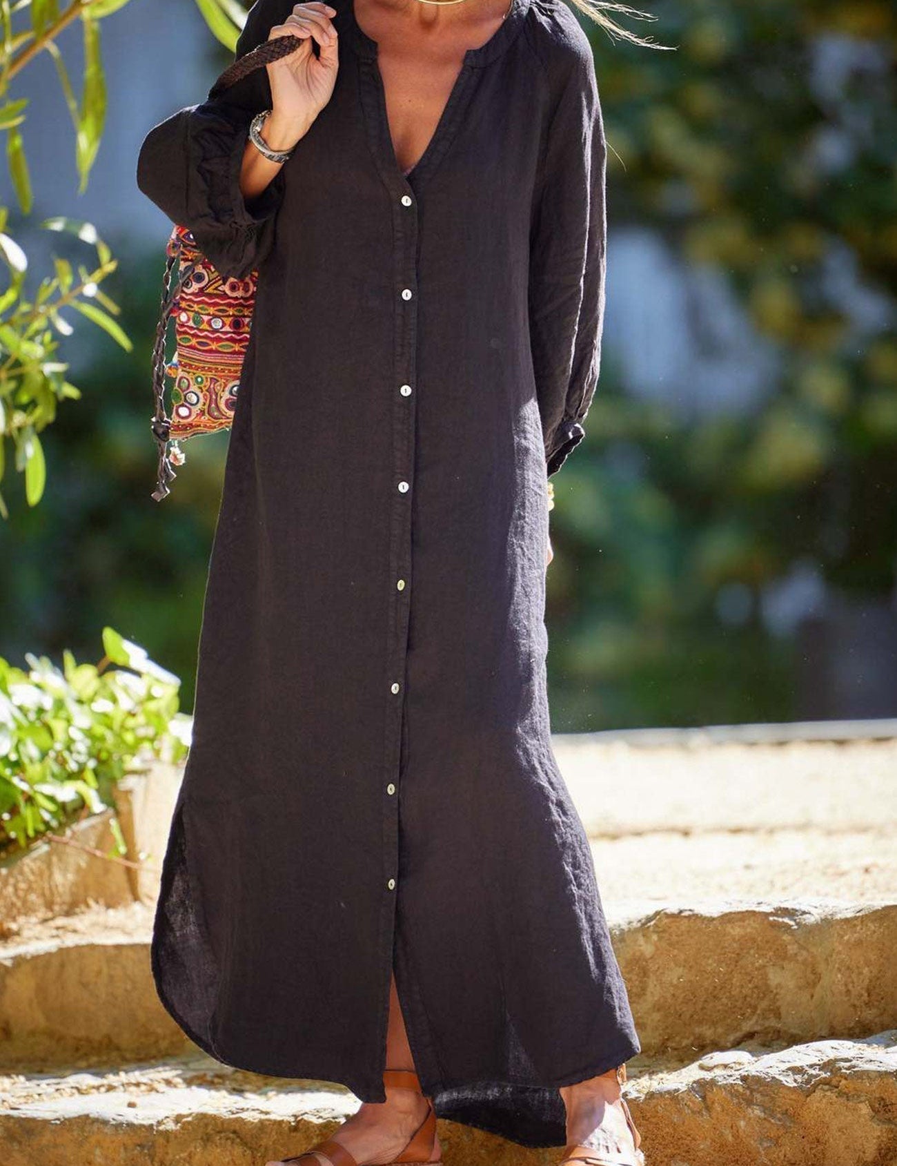 Robe Femme Veanna – Élégante Robe à Manches Longues avec Col en V & Boutonnage