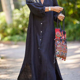 Robe Femme Veanna – Élégante Robe à Manches Longues avec Col en V & Boutonnage