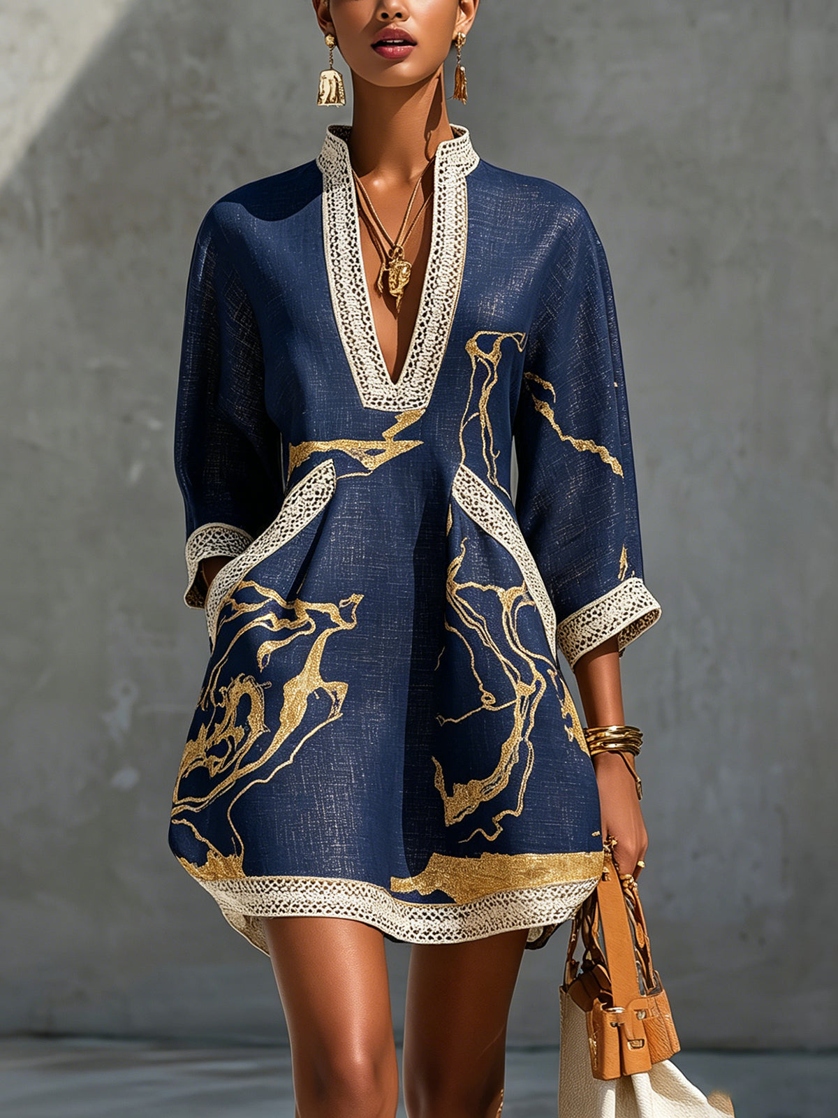 Cosette - robe mini en dentelle crochetée bleu marine pour femme