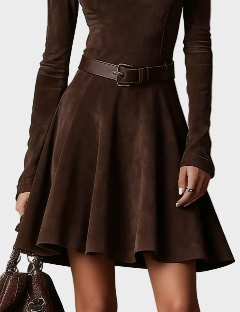 Liliane - robe vintage en suédine marron foncé à col roulé | AMORA MODE
