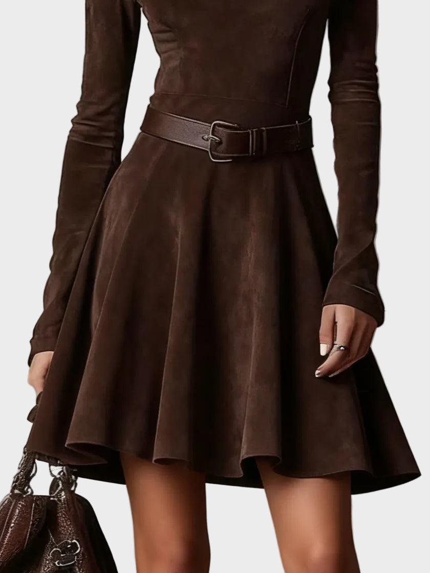 Liliane - robe vintage en suédine marron foncé à col roulé | AMORA MODE