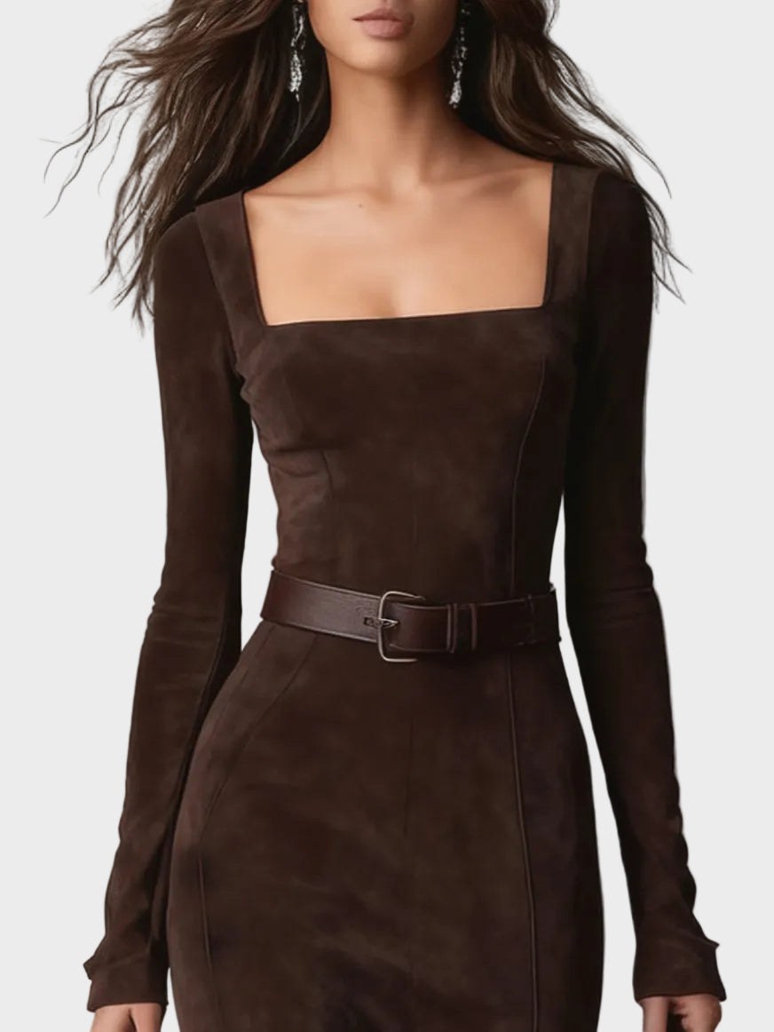 Églantine - robe maxi élégante en simili-cuir marron foncé à décolleté carré, autre vue