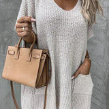 Francesca Robe Tricotée pour Femme – Maille Douce avec Col en V, Coupe Décontractée, Manches Courtes et Poches Avant