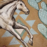 Brigitte - Gilet à motif de chevaux et de cactus - gros plan